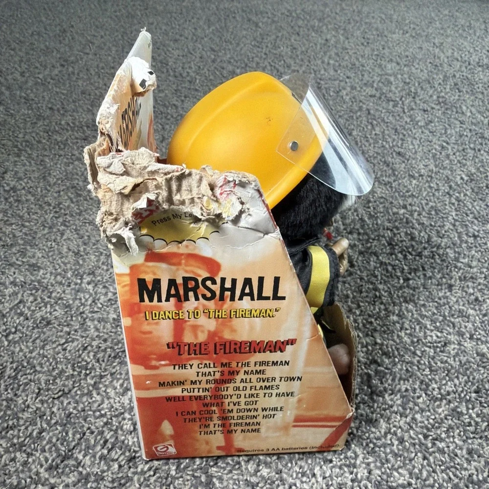 2003 Gemmy Marshall The Fireman Singing Hamster 7
